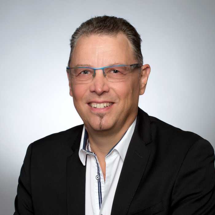 Dr Eric NEUMAN