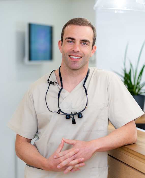 Dr Damian Trincado, Chirurgien dentiste à Biarritz