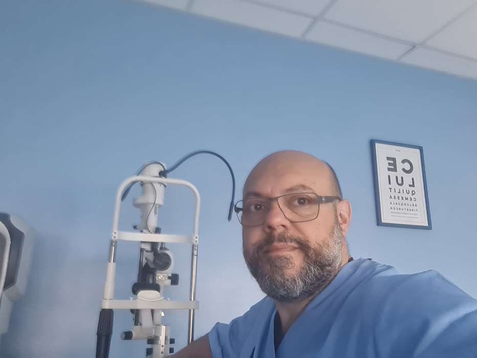 Dr Francesco Gagliardi, Ophtalmologue à Bernay