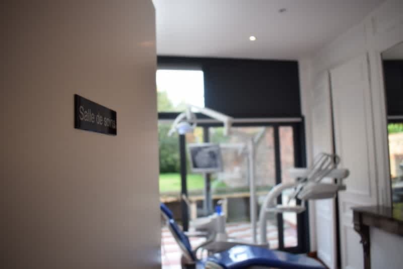 Dr Anass AZMAMI, Chirurgiendentiste à Phalempin Prenez RDV en ligne