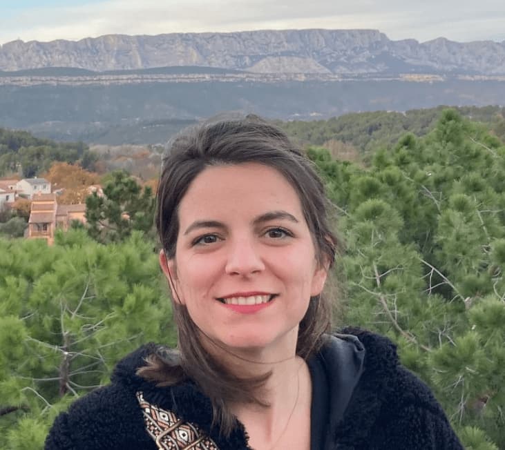 Dr charlotte NELIS
