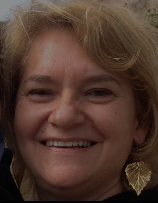 Dr Corinne DERENNE