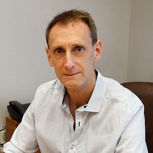 Dr Dominique Savelli