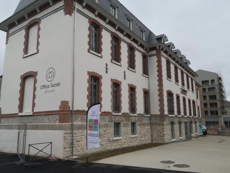 Dr Jérôme SARAVAYA