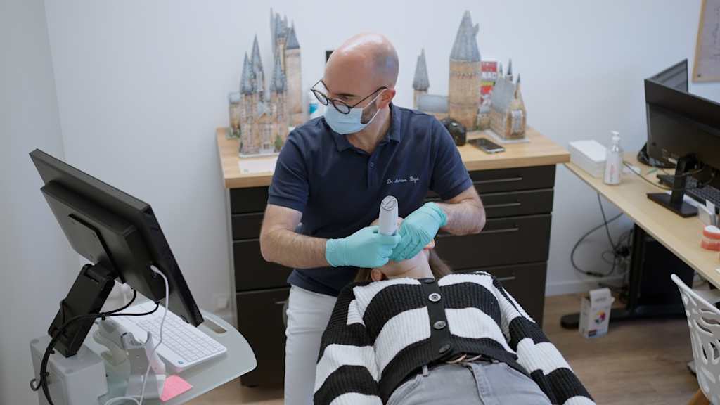 Dr Adrien Bizet, Chirurgien dentiste à Pontchâteau