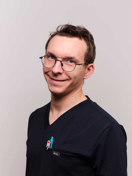 Dr Victor VOGEL