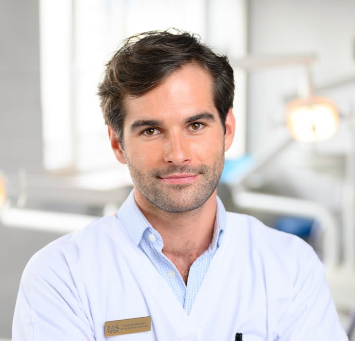 Dr Nicolas Moulin, Chirurgien dentiste à Joué-Lès-Tours