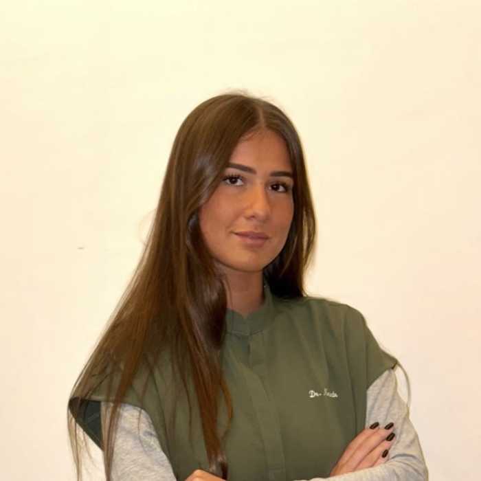 Dr EVA NORINDR