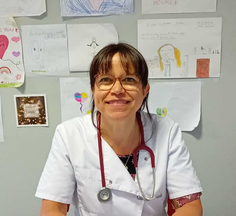 Dr CAROLINE MOUNIER POULAT