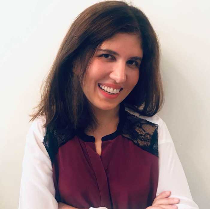 JULIA TEBEKA