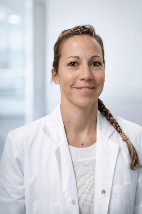 Dr Stephanie Lebert