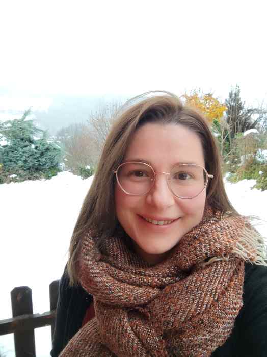 Dr Laura Tardy Malaval
