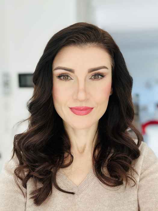 Dr Claudia ISTOC