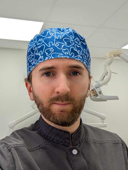 Dr Adrien Roy, Chirurgien dentiste à Doussard