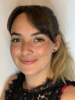 Dr CAROLINE MARC