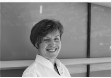 Dr Isabelle HAU