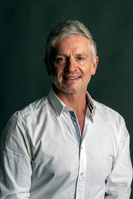 Dr Jean Pascal Schwartz, Chirurgien dentiste à Brest