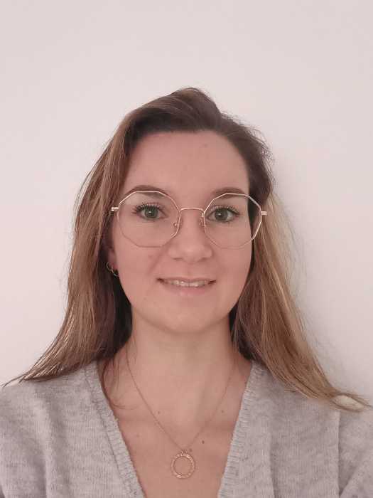 Flora MAES