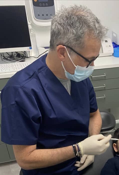 Dr MICHAEL SMADJA