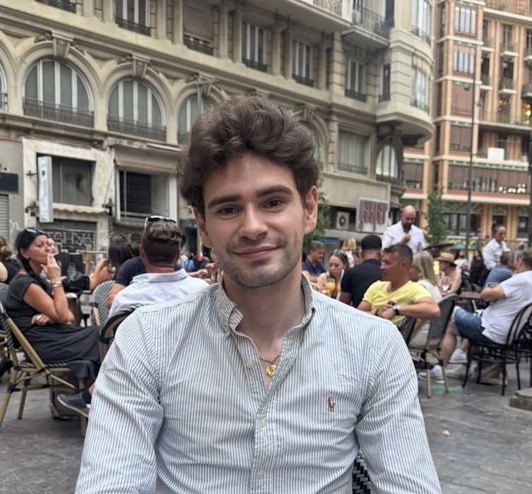Dr Erwan Barguille