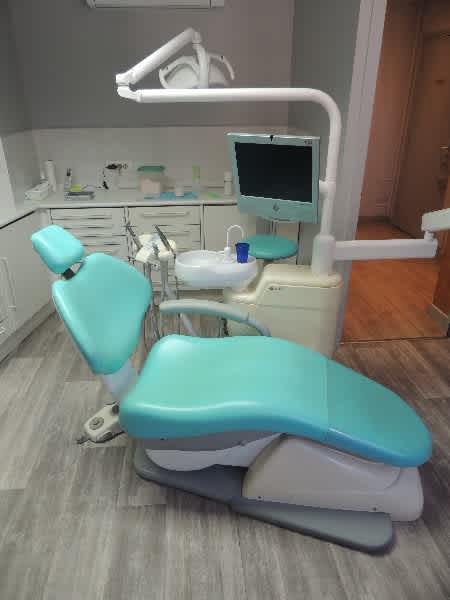 Dr Aurélie Mack-Schneider, Chirurgien dentiste à Dijon