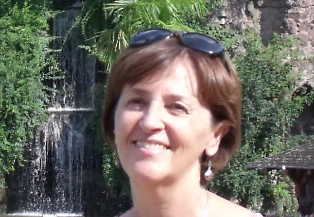 Dr Catherine Hui Bon Hoa