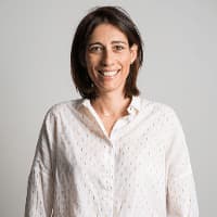 Dr Julie Blavin