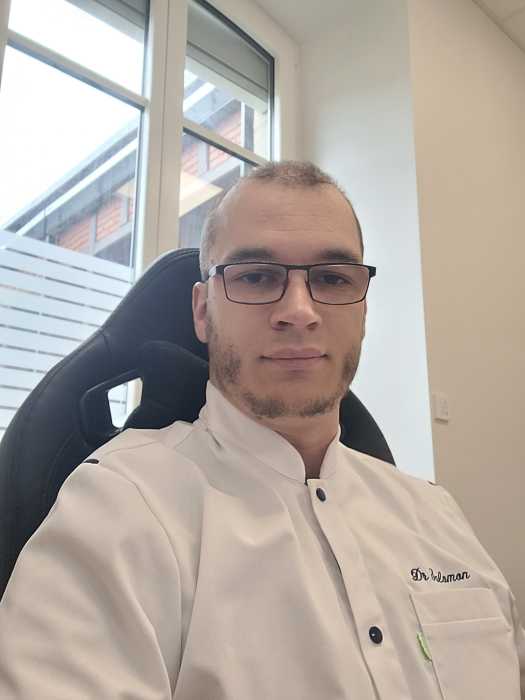 Dr Cedric SALOMON
