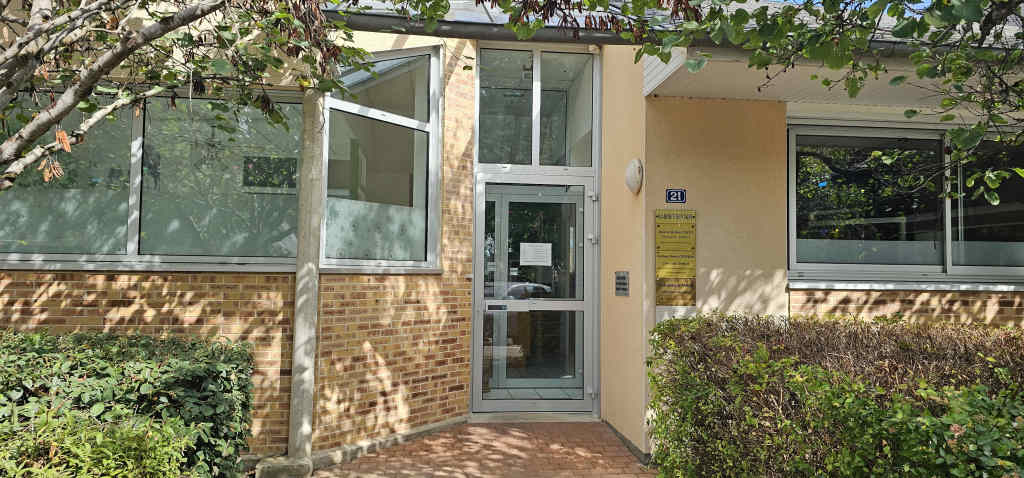 Dr Hélène Curto, Chirurgien dentiste à Chavagne
