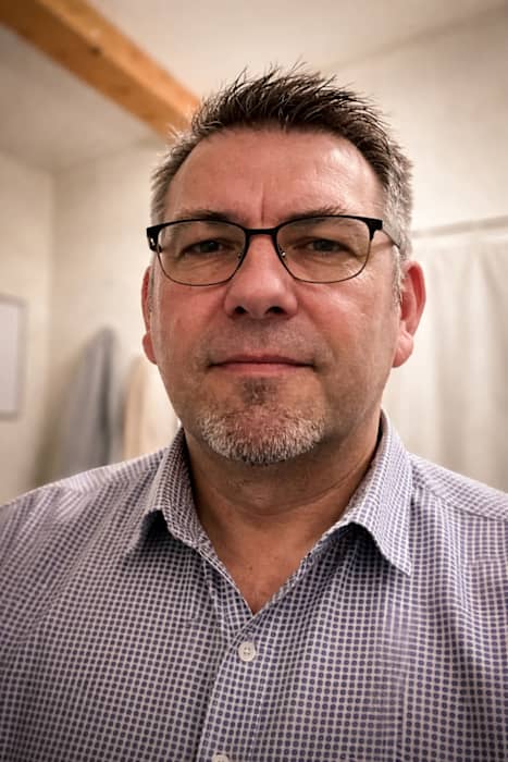 Dr DAVID PIPONNIER