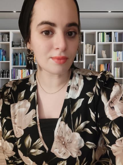 Dr Sarah Ait Kheddache, Psychologue à Montreuil
