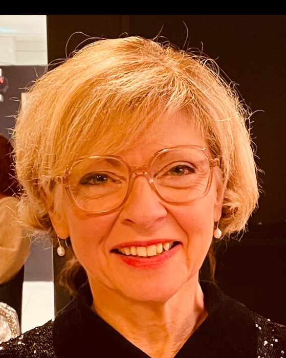 Dr MARIE HELENE COCHE