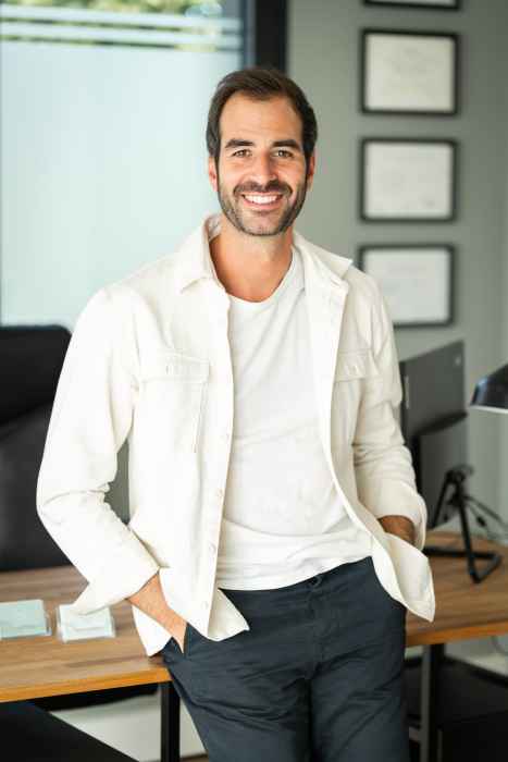 SIMON TREHU