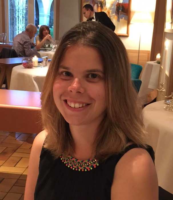 Dr Lisa PAPILLON