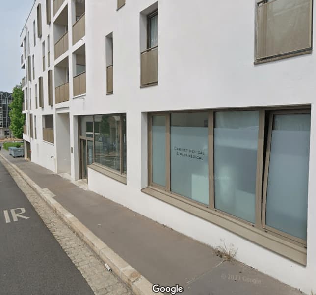 Dr Julie Rault Serandour