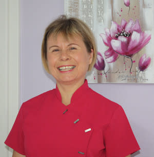 Dr Véronique HUEBER