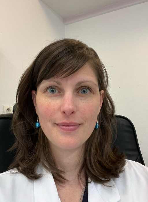 Dr AUDREY UZAN