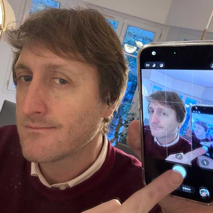 Dr Mathieu Van Dessel