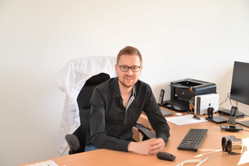 Dr Adrien LOUVANCOURT 