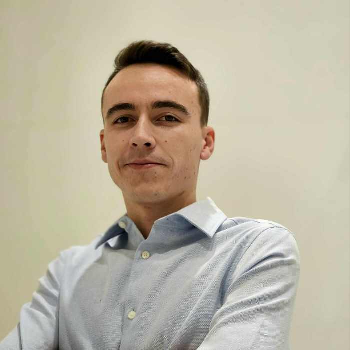 Dr Sebastian Scanlon, Chirurgien dentiste à Versailles