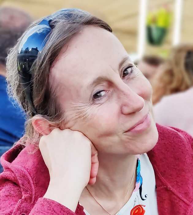 Dr Martine Saettel