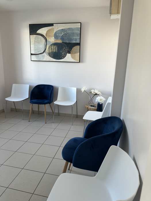Dr Louise Lejeune, Chirurgien dentiste à Esnandes