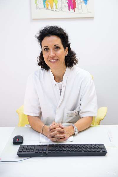 Dr Charlotte Roudaut