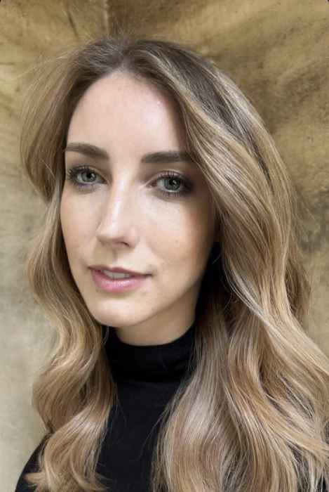 Dr SARAH RICCHI