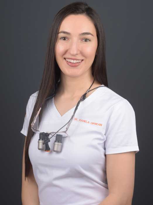 Dr Rahela Oprean, Chirurgien dentiste à Saint-Louis