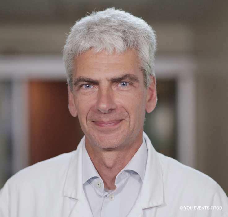 Dr Bertrand GIOVANSILI, Chirurgien urologue à Paris, LevalloisPerret