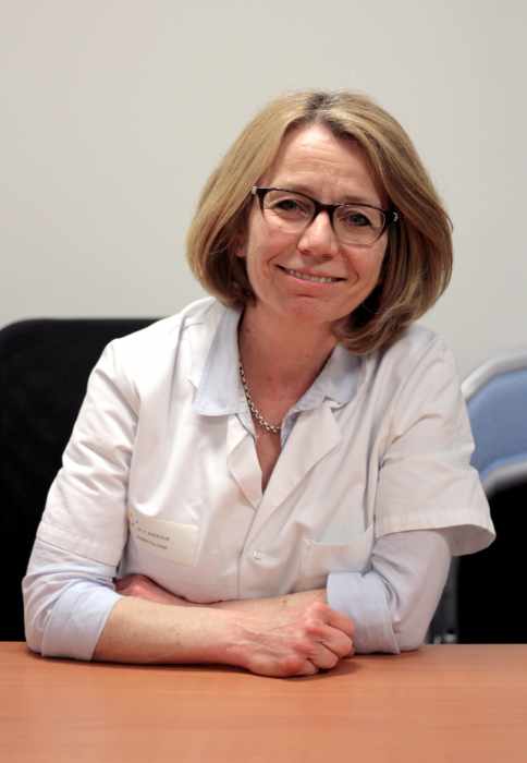 Dr Véronique AVEROUS