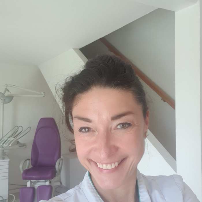 RAPHAELLE LEWON
