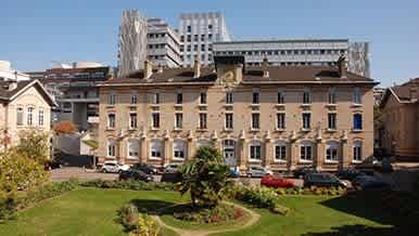 Service de chirurgie plastique, reconstructrice et brûlés - Hôpital Armand-Trousseau - AP-HP