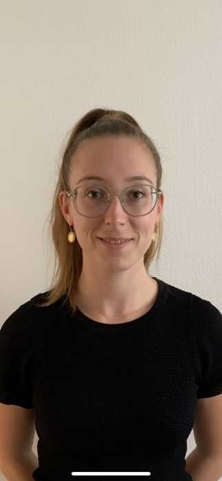 LAURA NIKSARLIAN